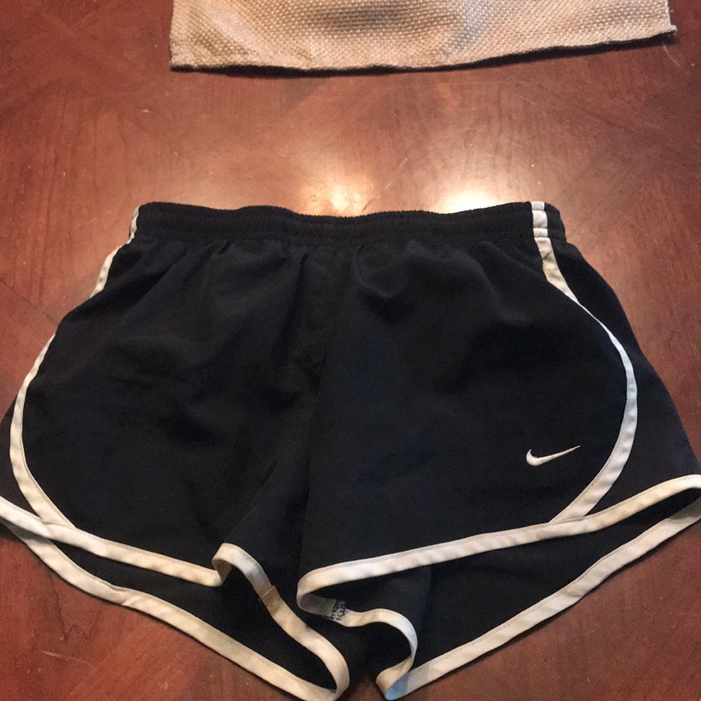 Girls black nike shorts